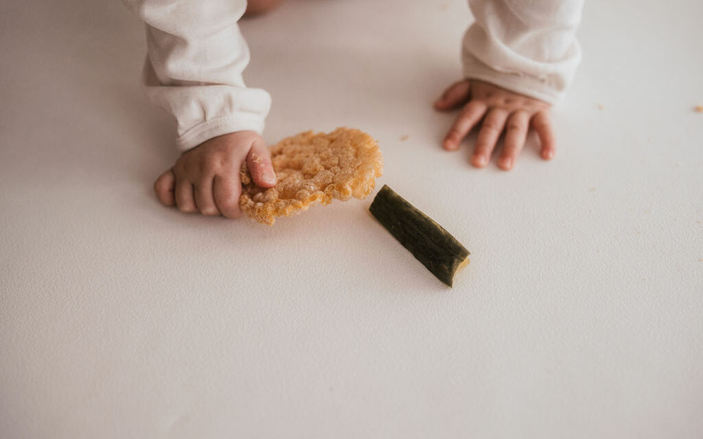 Baby isst Beikost in Beikostberatung